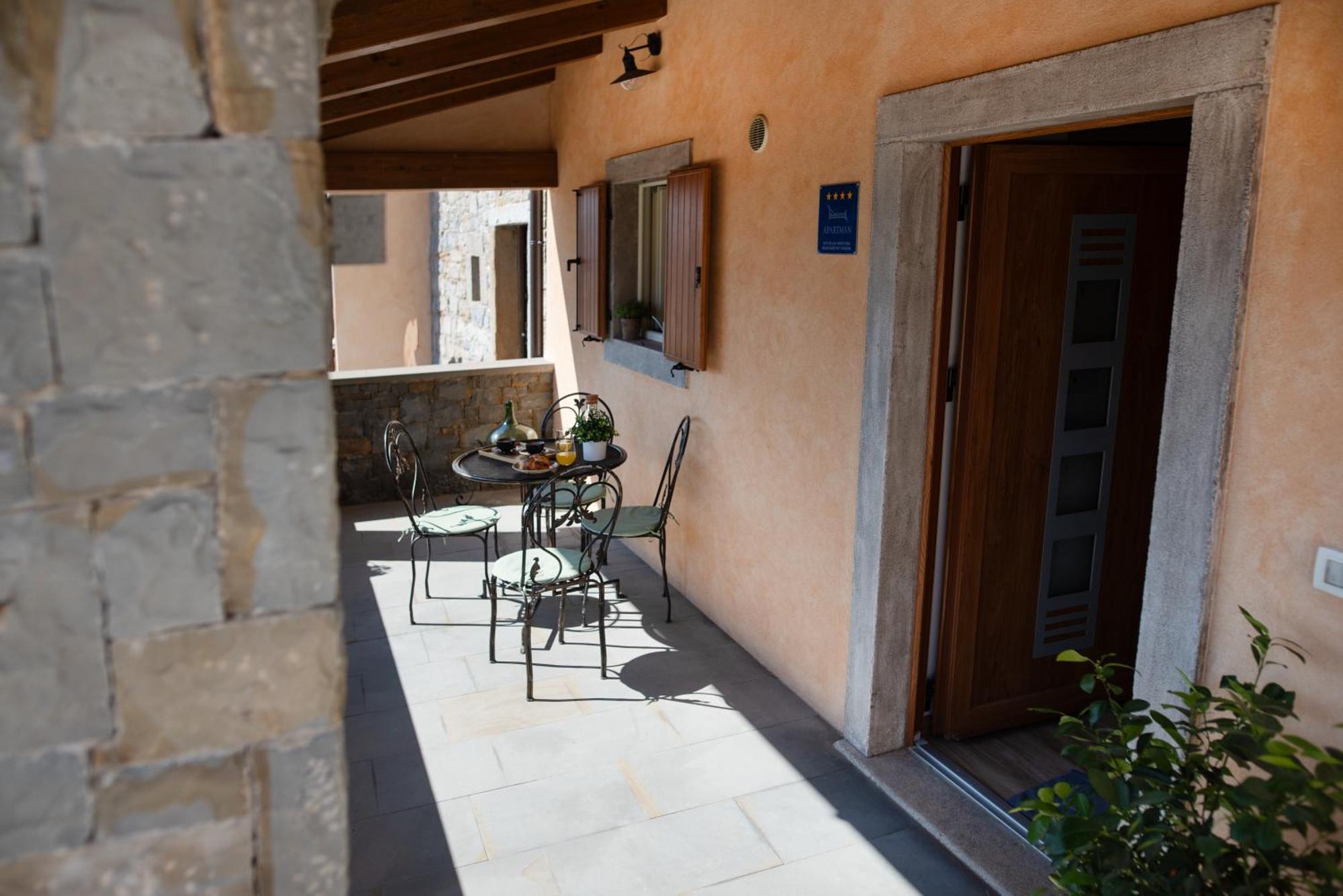 Truffle House Karlic Apartamento Buzet Exterior foto